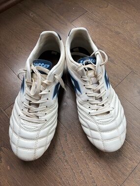 Lotto Men Soccer Cleats